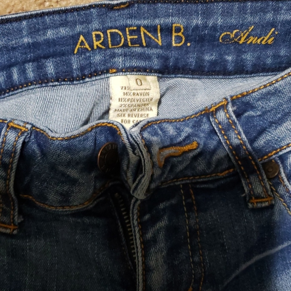 Jeans - Picture 4 of 4